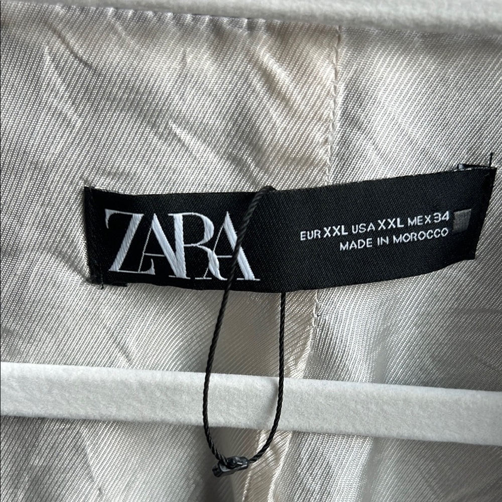 Zara Women's Deep Navy Blue Blazer - Picture 4 of 5